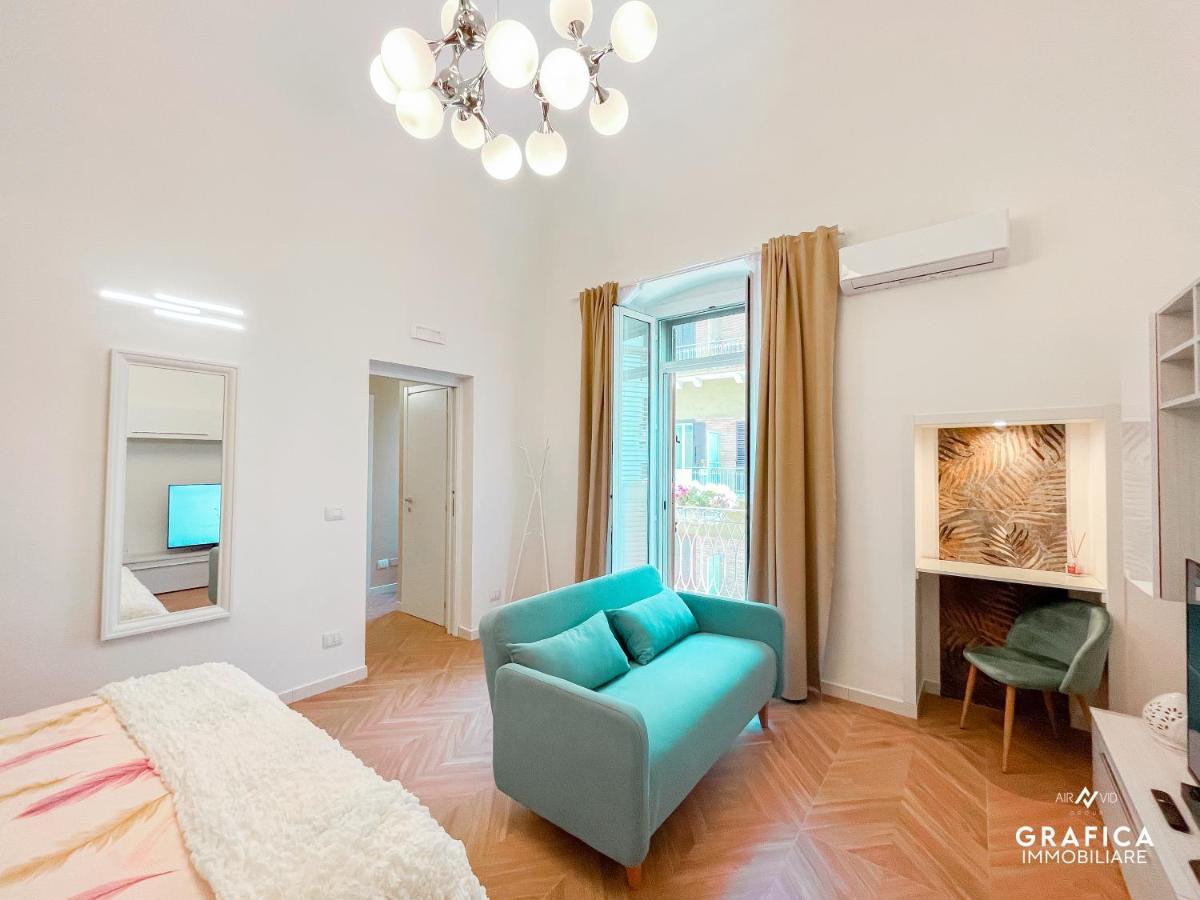 Ameli Home Luxury Apartment Taranto Exteriör bild